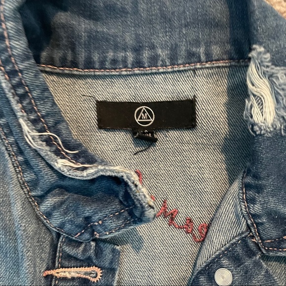Missguided Distressed Jean Jacket - Picture 6 of 6